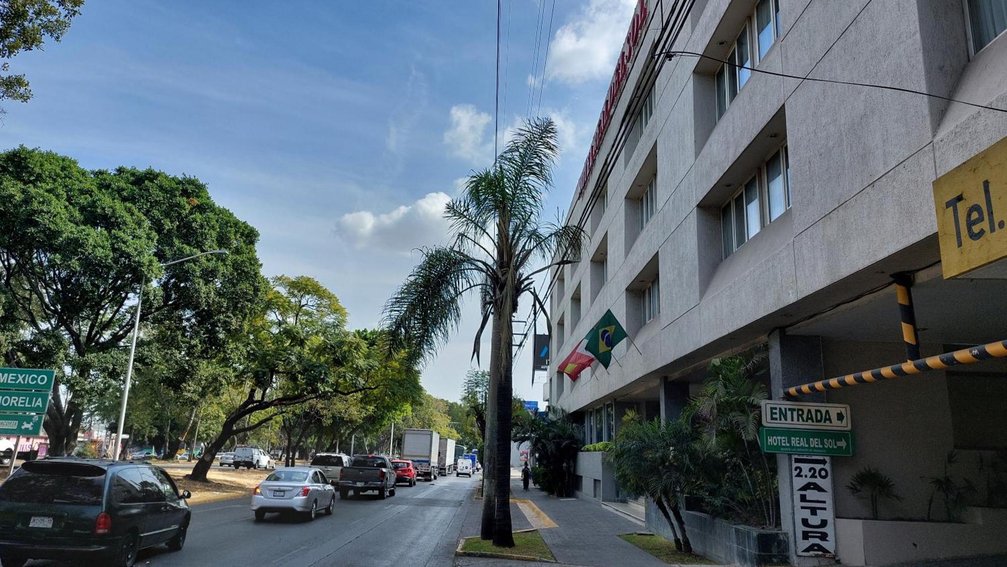 Hotel Real Del Sol - Zona Expo Industrial غوادالاجارا المظهر الخارجي الصورة