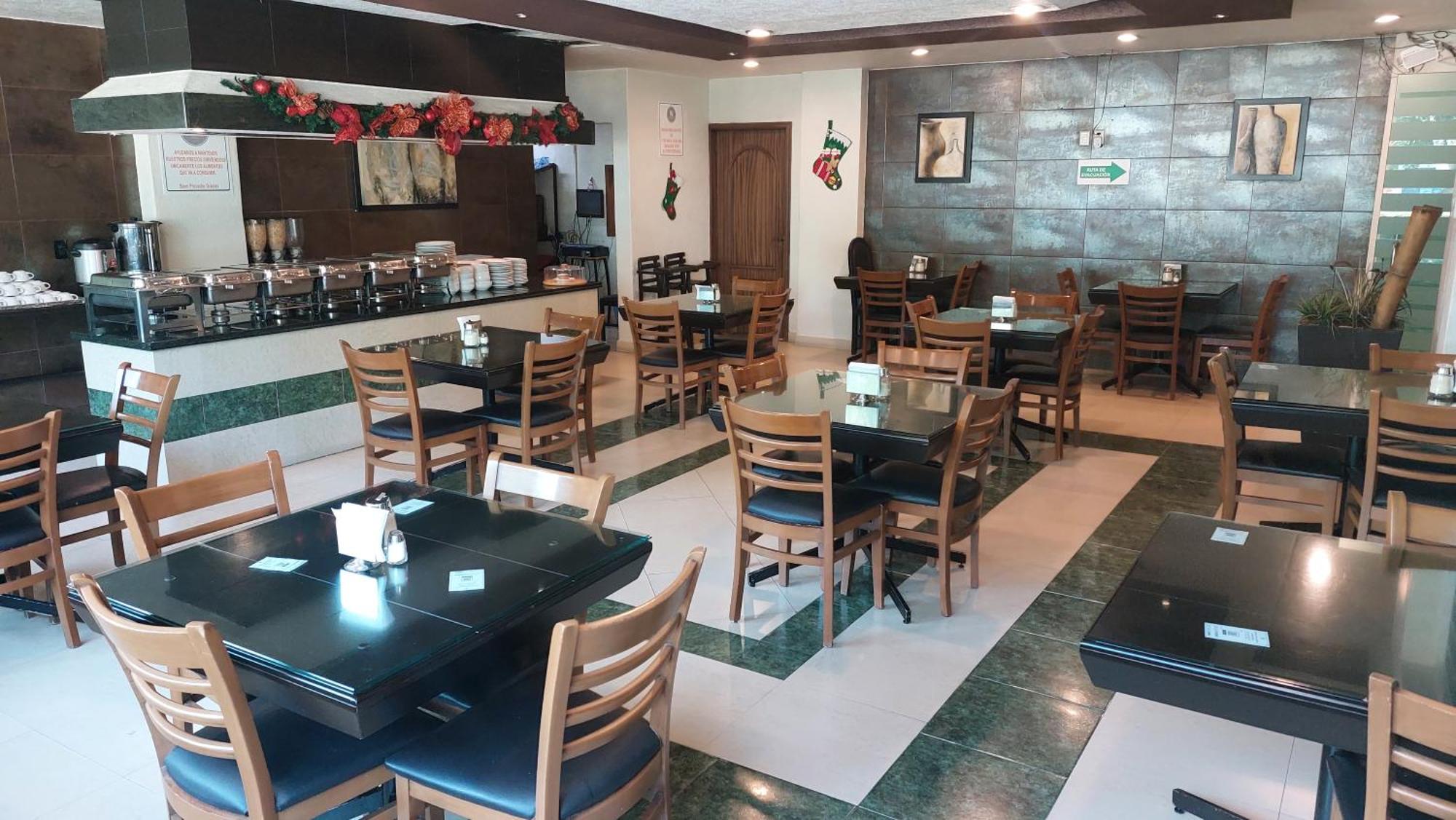 Hotel Real Del Sol - Zona Expo Industrial غوادالاجارا المظهر الخارجي الصورة