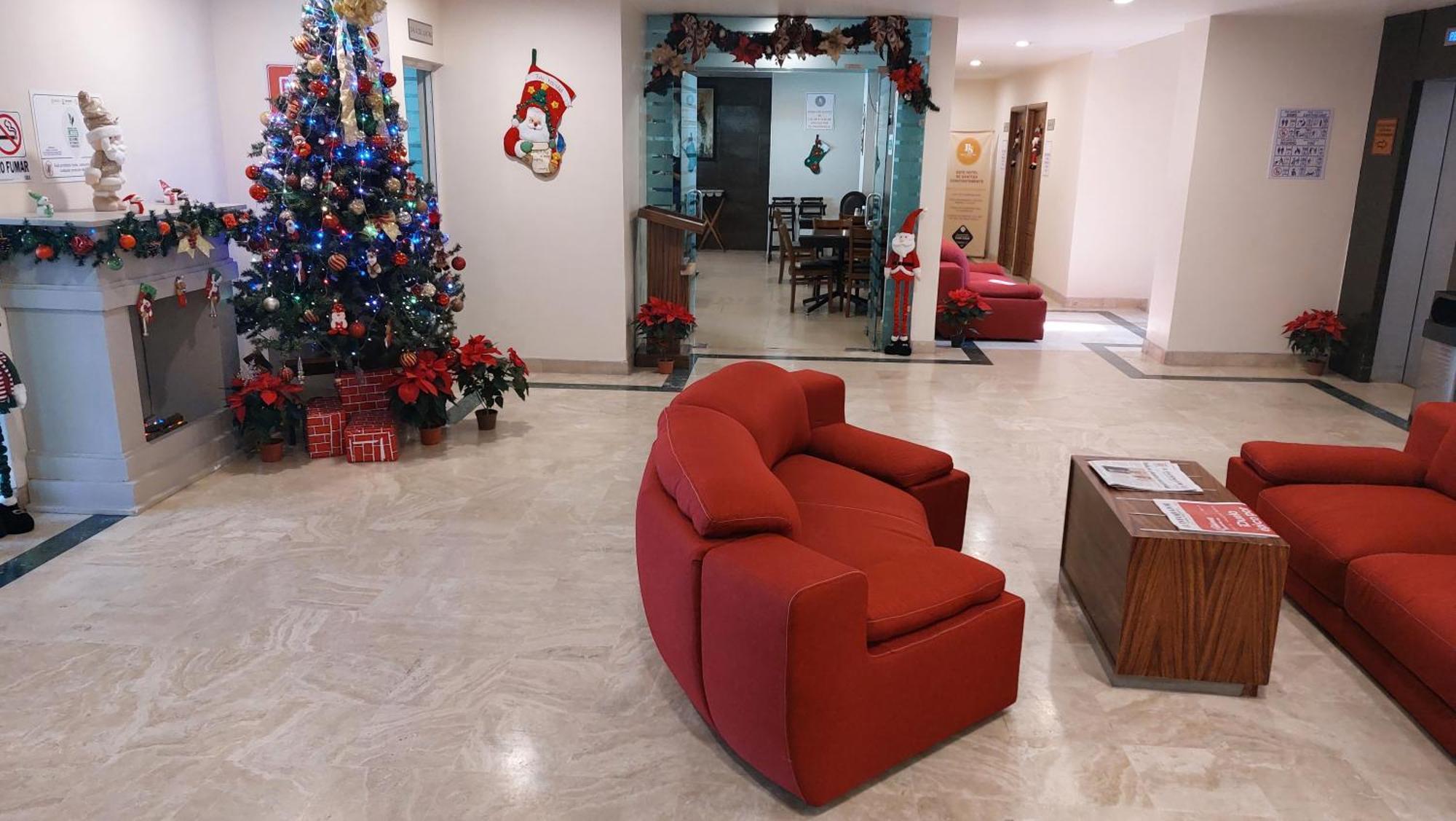 Hotel Real Del Sol - Zona Expo Industrial غوادالاجارا المظهر الخارجي الصورة