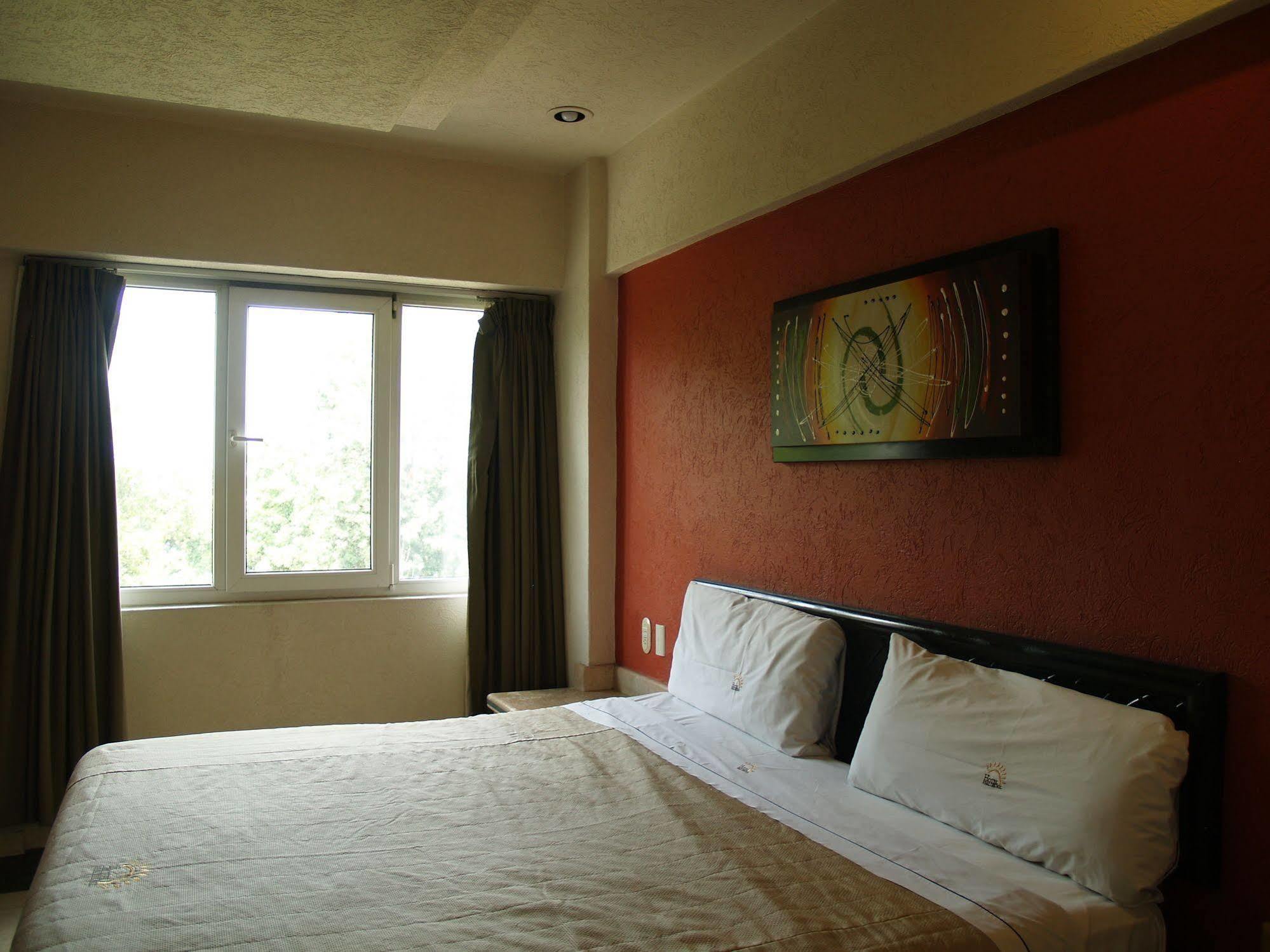 Hotel Real Del Sol - Zona Expo Industrial غوادالاجارا المظهر الخارجي الصورة